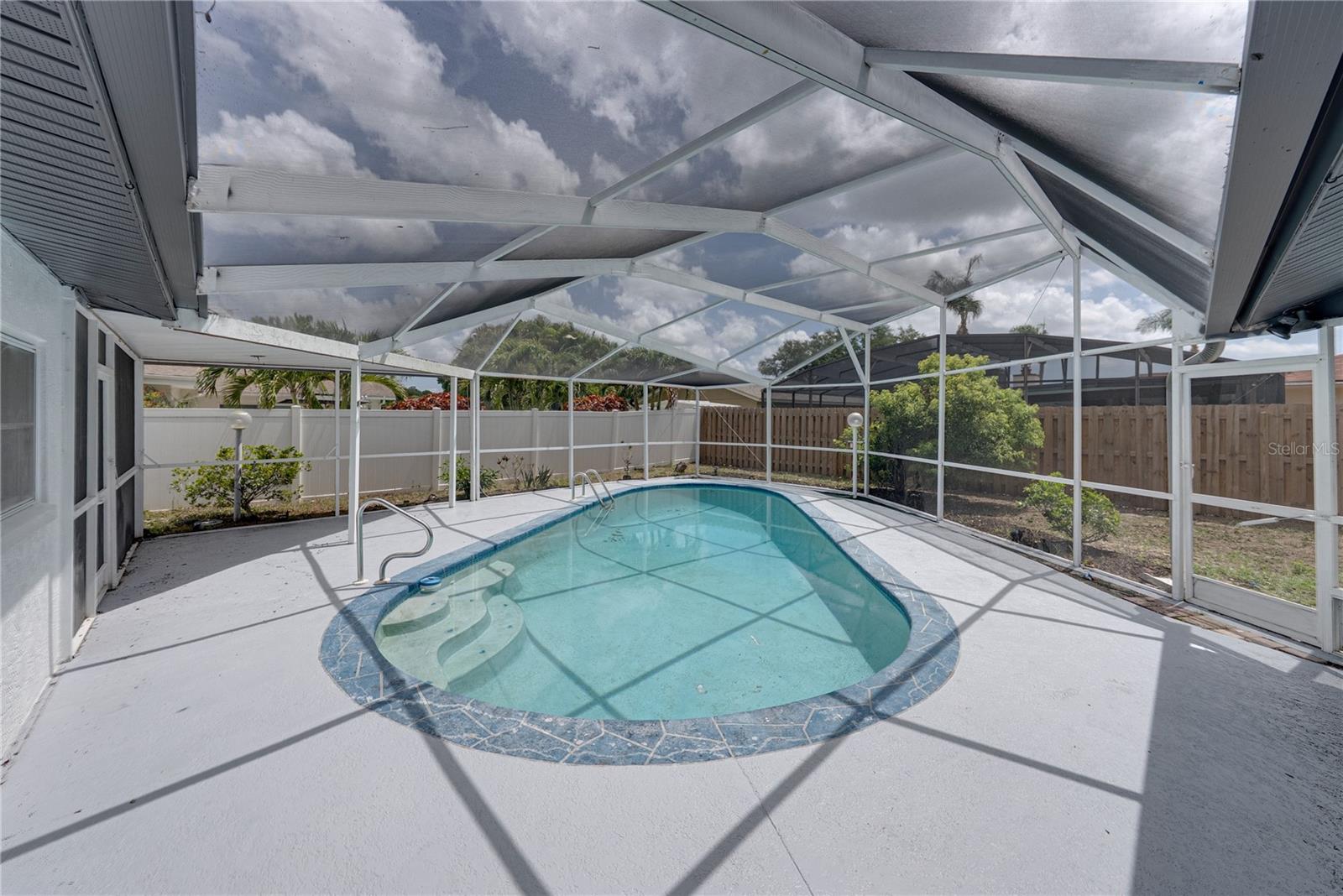 9305 120TH LN, SEMINOLE, FL, 33772