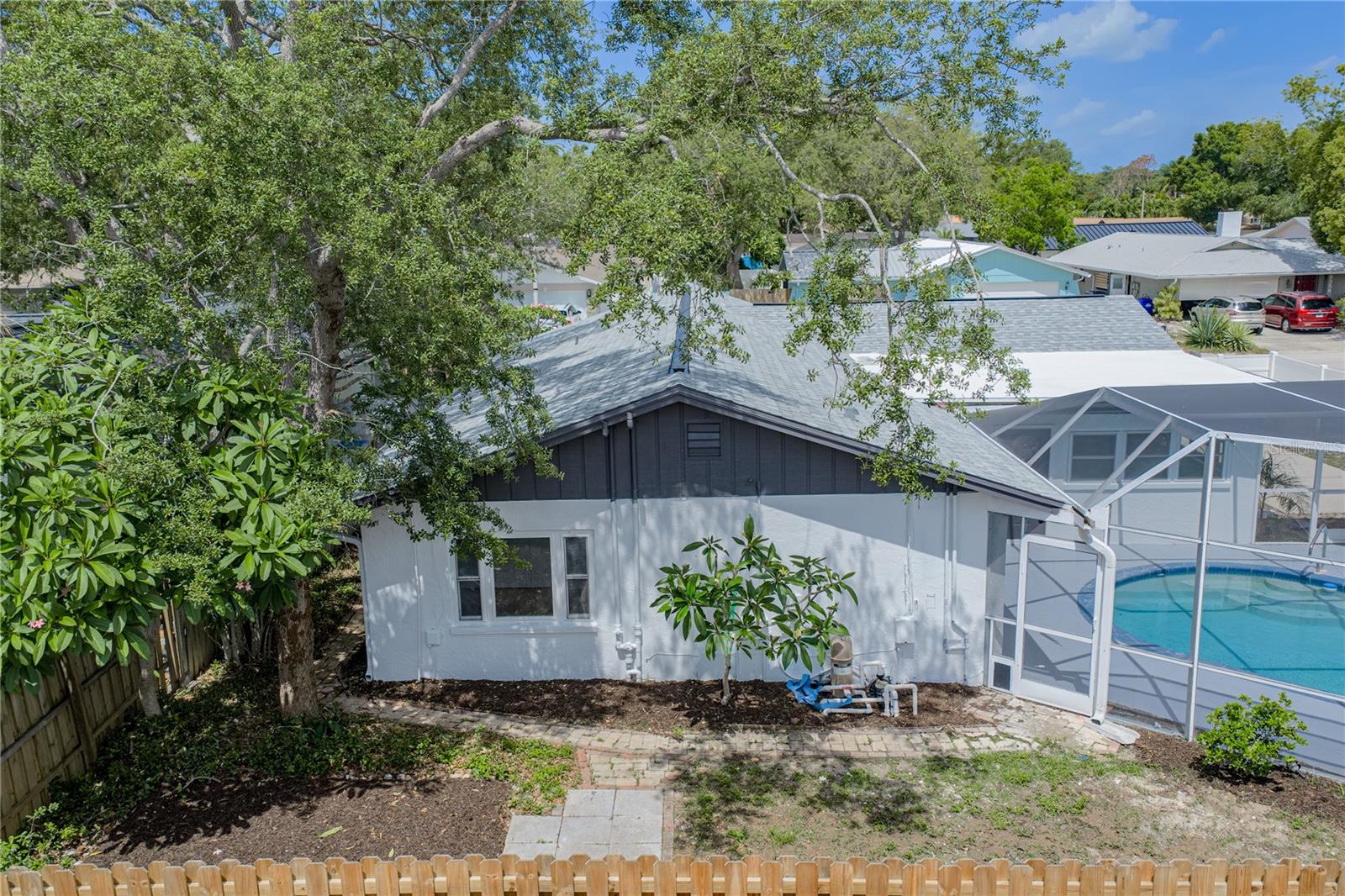 9305 120TH LN, SEMINOLE, FL, 33772