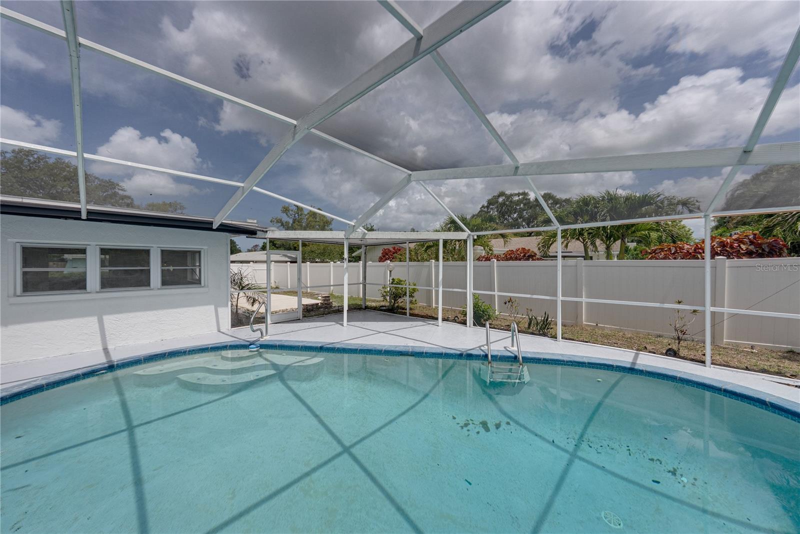 9305 120TH LN, SEMINOLE, FL, 33772