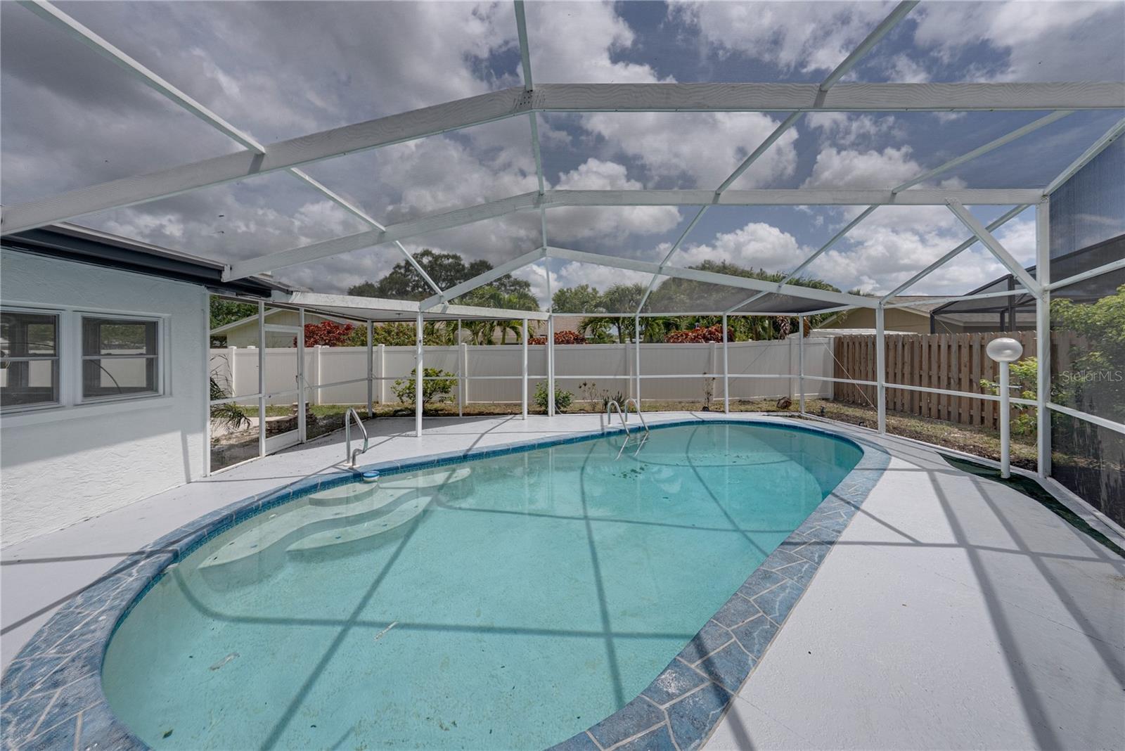 9305 120TH LN, SEMINOLE, FL, 33772