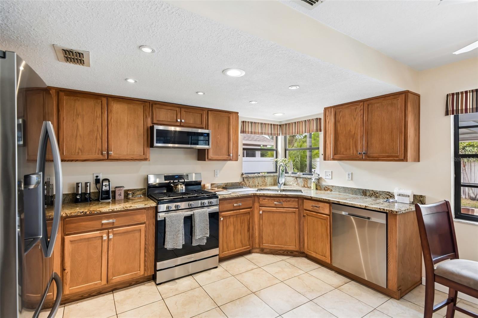 12596 93RD WAY, LARGO, FL, 33773