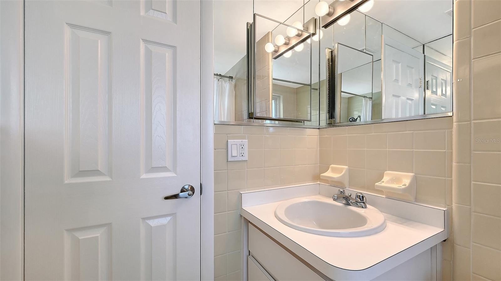 2706 WHITE SANDS DR, SARASOTA, FL, 34231