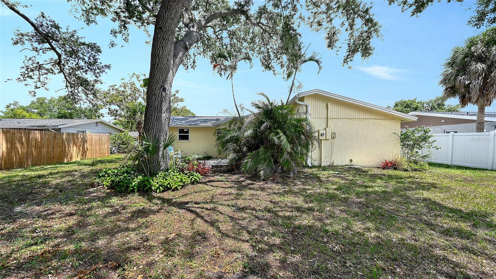 2706 WHITE SANDS DR, SARASOTA, FL, 34231