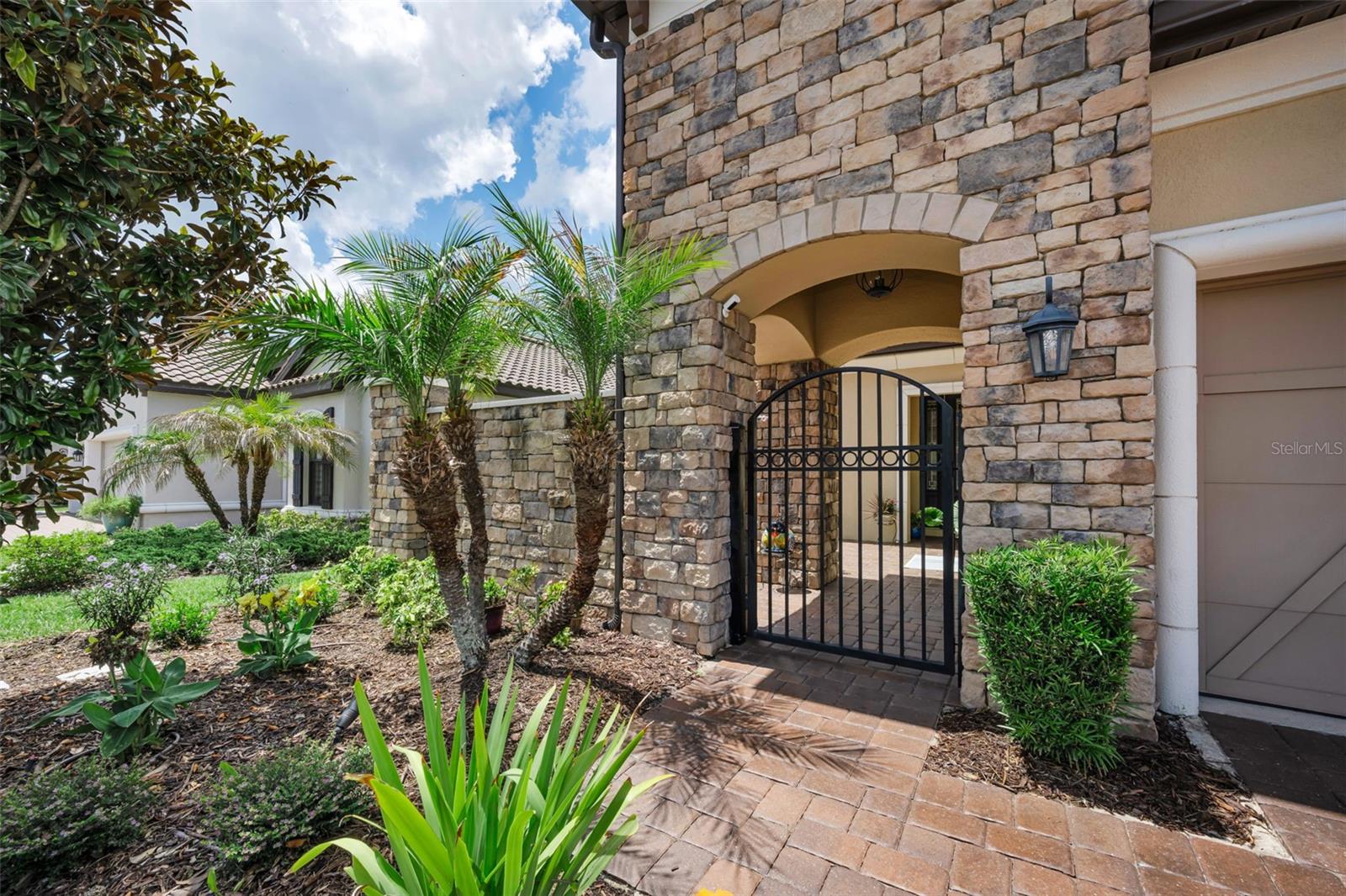 8707 SORANO VILLA DR, TAMPA, FL, 33647