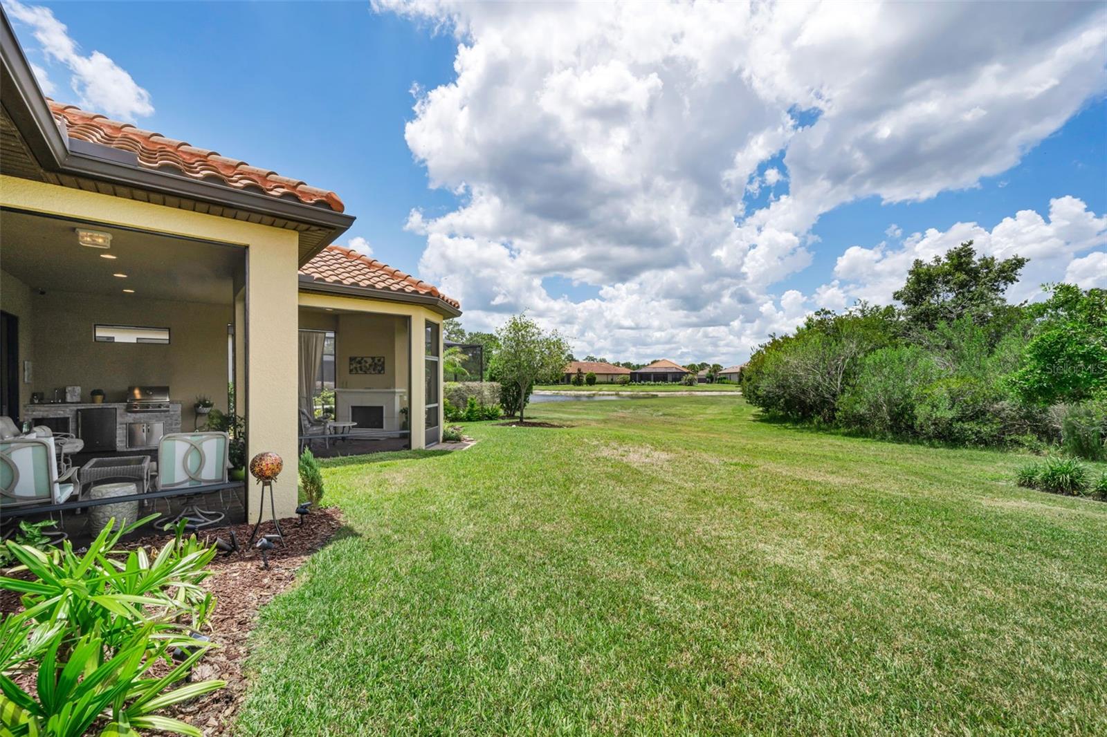 8707 SORANO VILLA DR, TAMPA, FL, 33647