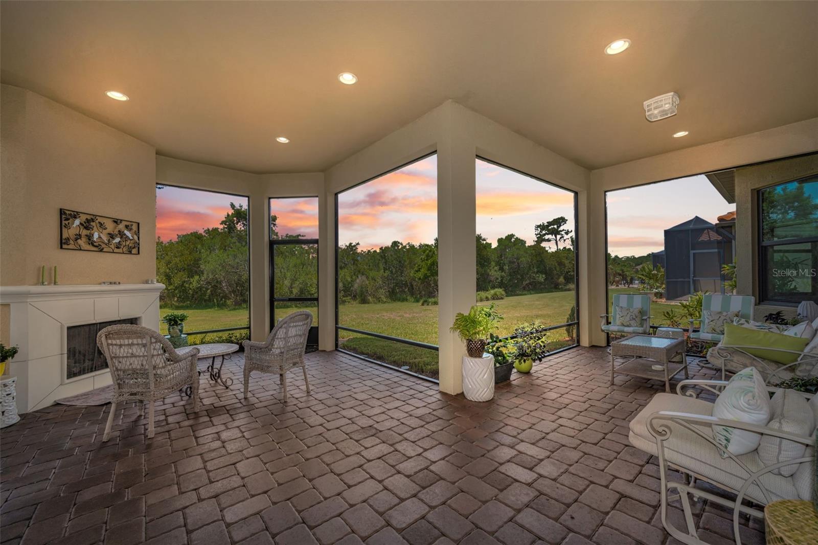 8707 SORANO VILLA DR, TAMPA, FL, 33647