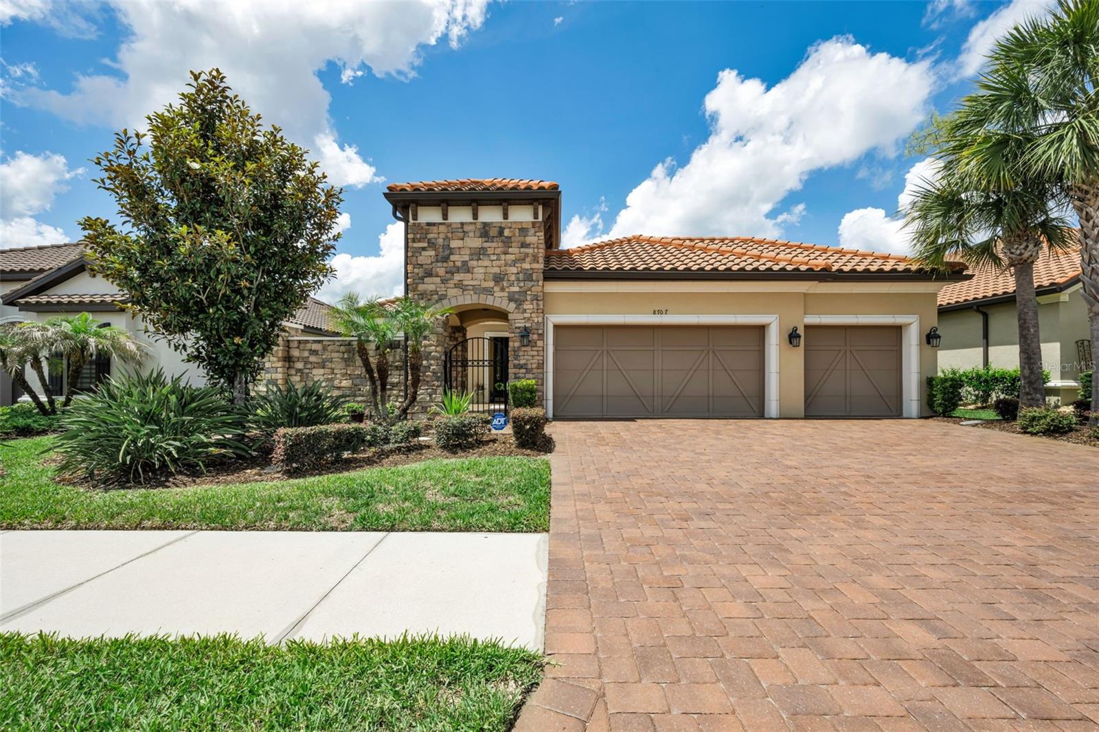 8707 SORANO VILLA DR, TAMPA, FL, 33647