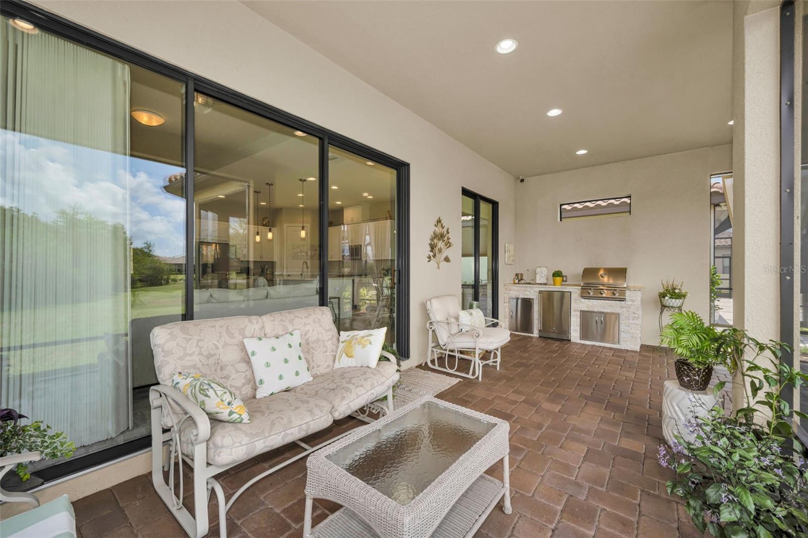 8707 SORANO VILLA DR, TAMPA, FL, 33647