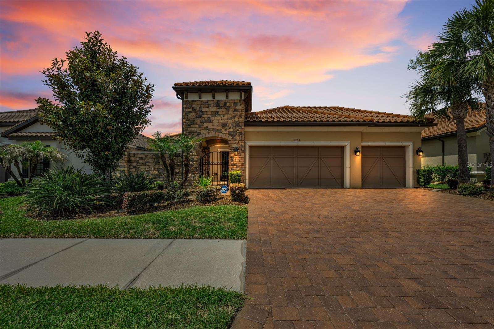 8707 SORANO VILLA DR, TAMPA, FL, 33647