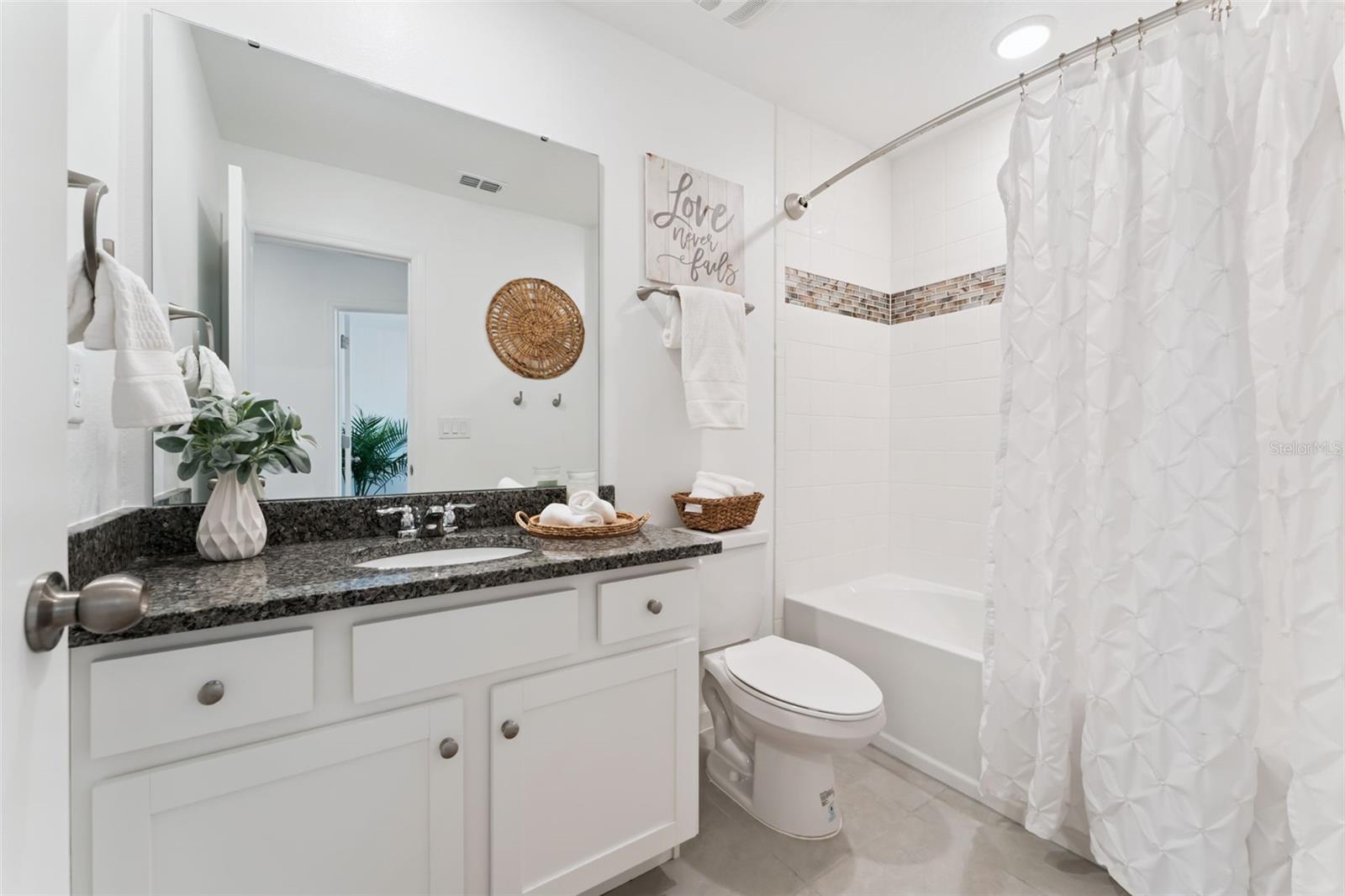 1070 SPRING PALMS LOOP, ORLANDO, FL, 32828