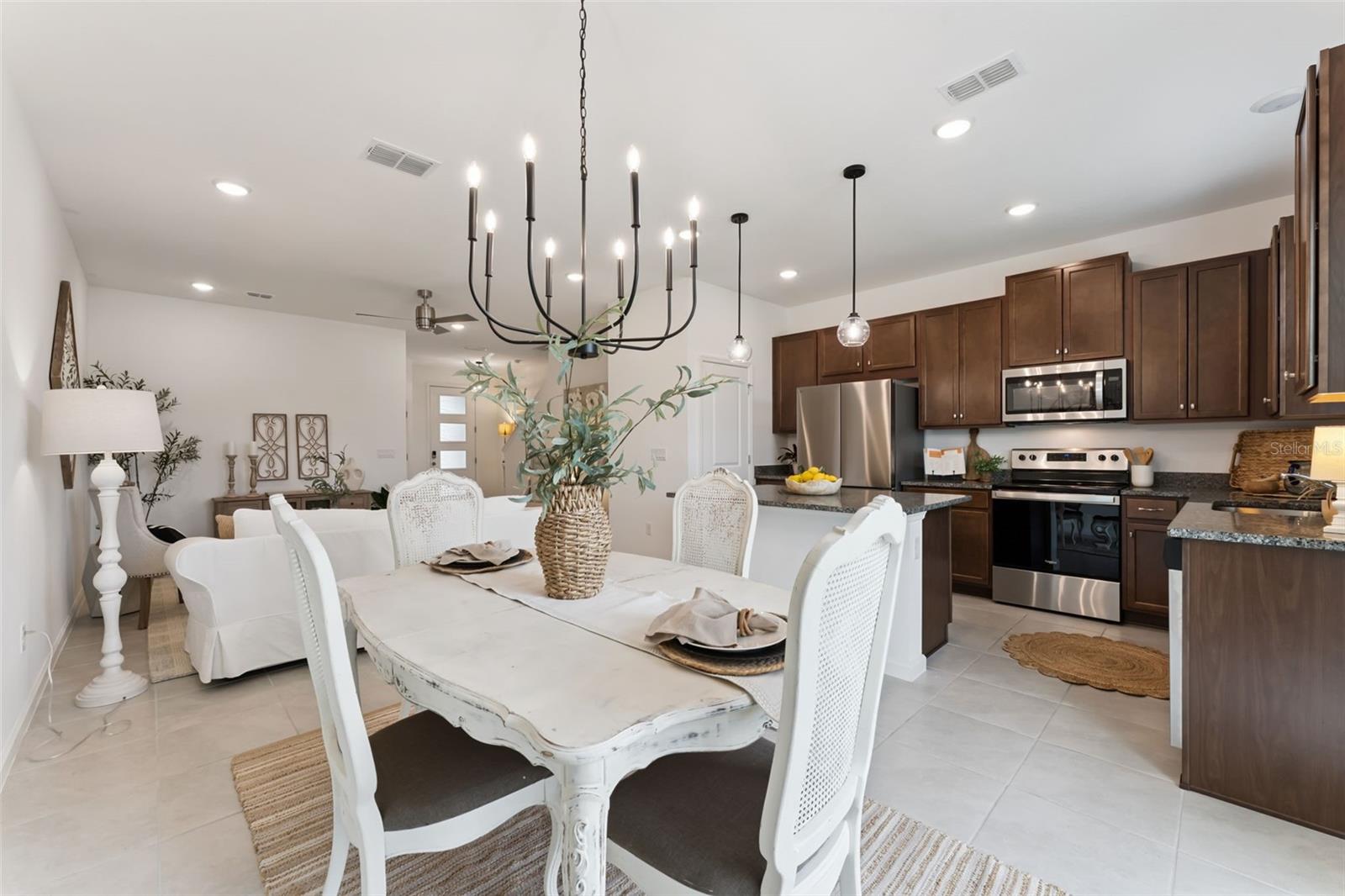 1070 SPRING PALMS LOOP, ORLANDO, FL, 32828