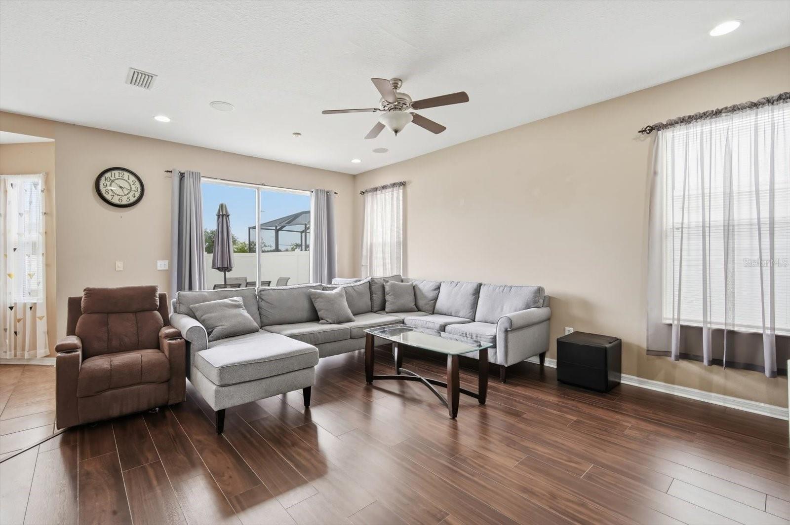 408 STONE BRIAR DR, RUSKIN, FL, 33570