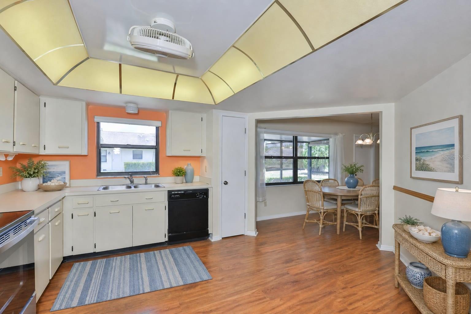 1616 LAYTON CT, SUN CITY CENTER, FL, 33573