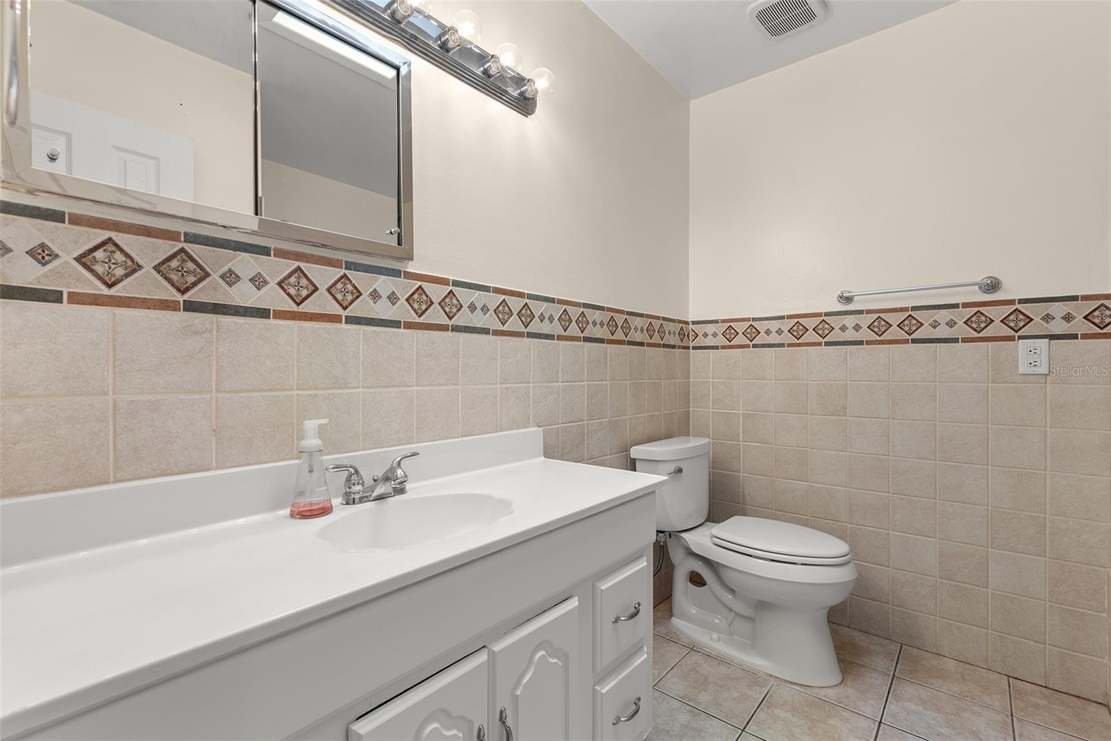 4813 W BAY VILLA AVE, TAMPA, FL, 33611