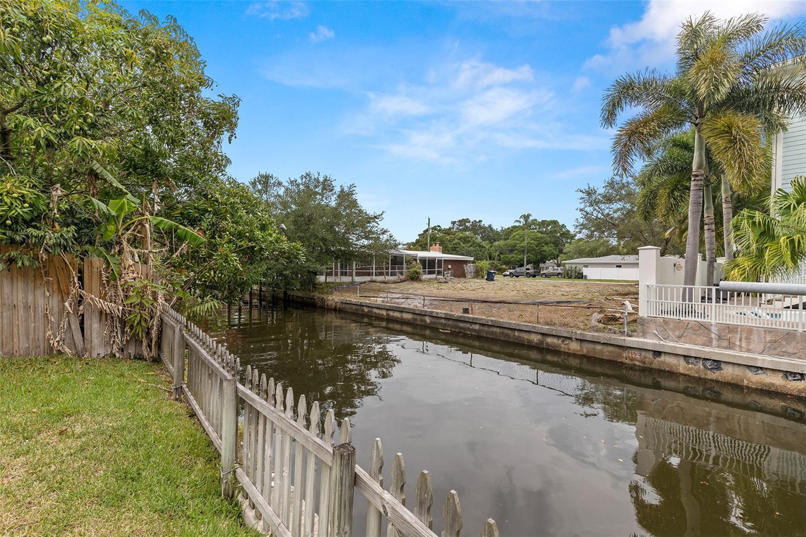 4813 W BAY VILLA AVE, TAMPA, FL, 33611