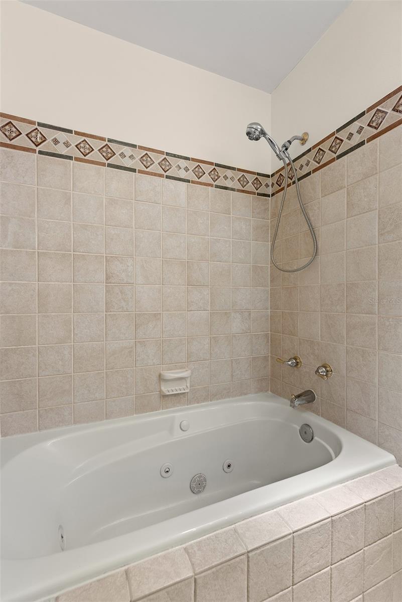 4813 W BAY VILLA AVE, TAMPA, FL, 33611