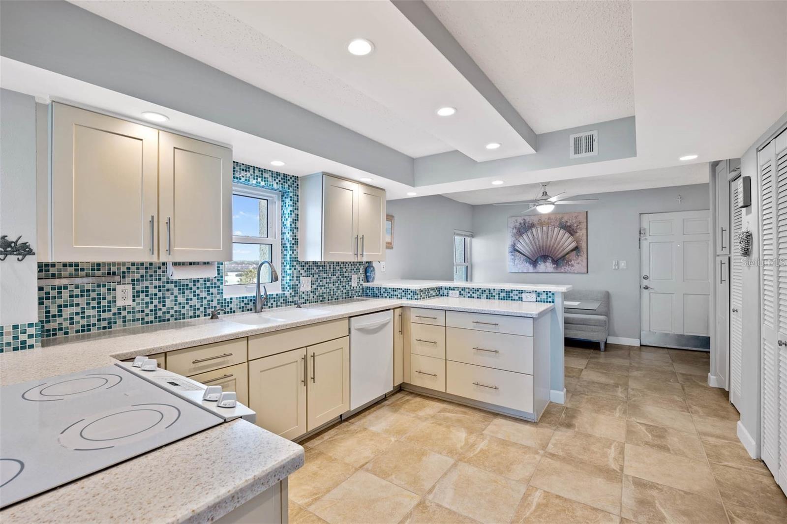 19450 GULF BLVD #705, INDIAN SHORES, FL, 33785