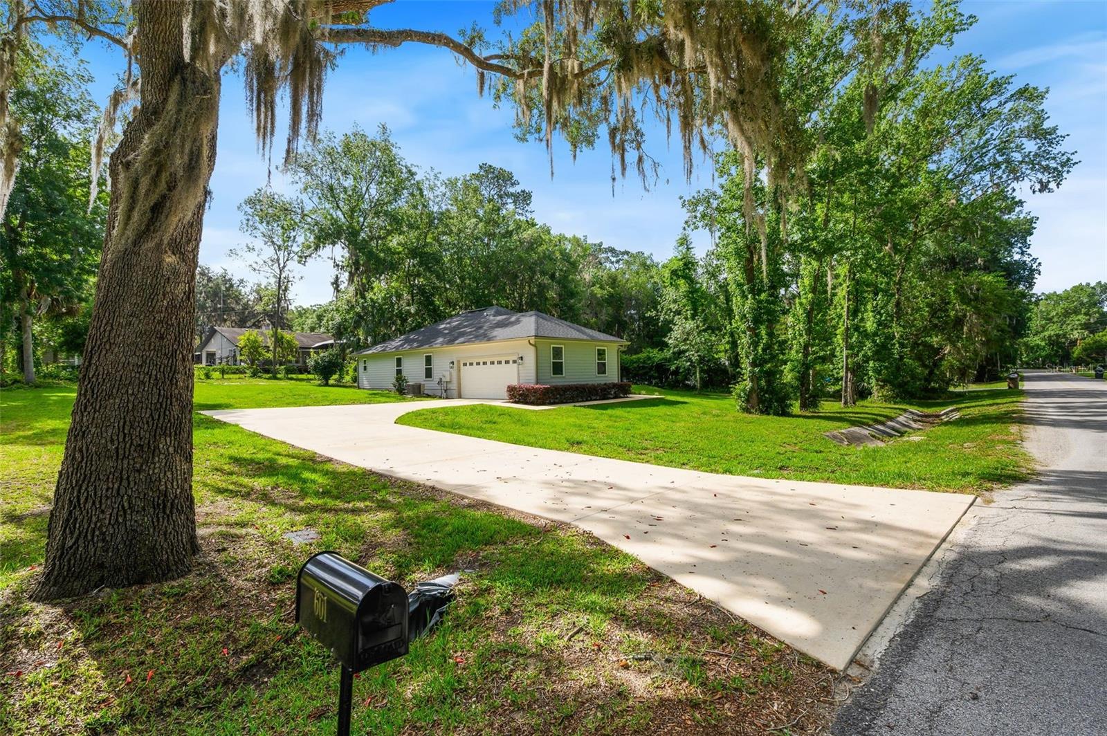 601 SE 4TH AVE, MELROSE, FL, 32666