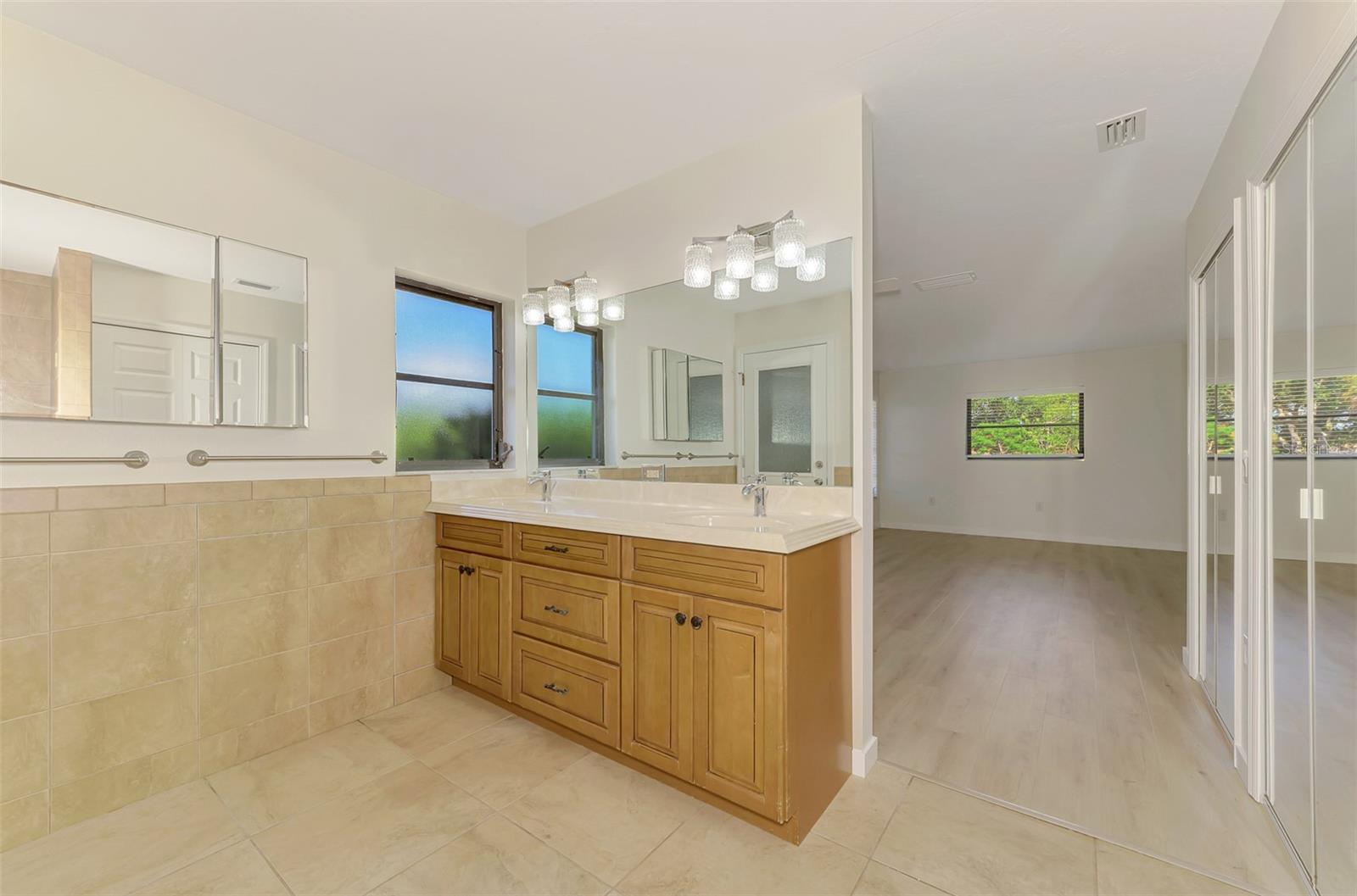 2340 PALMETTO ST, NOKOMIS, FL, 34275