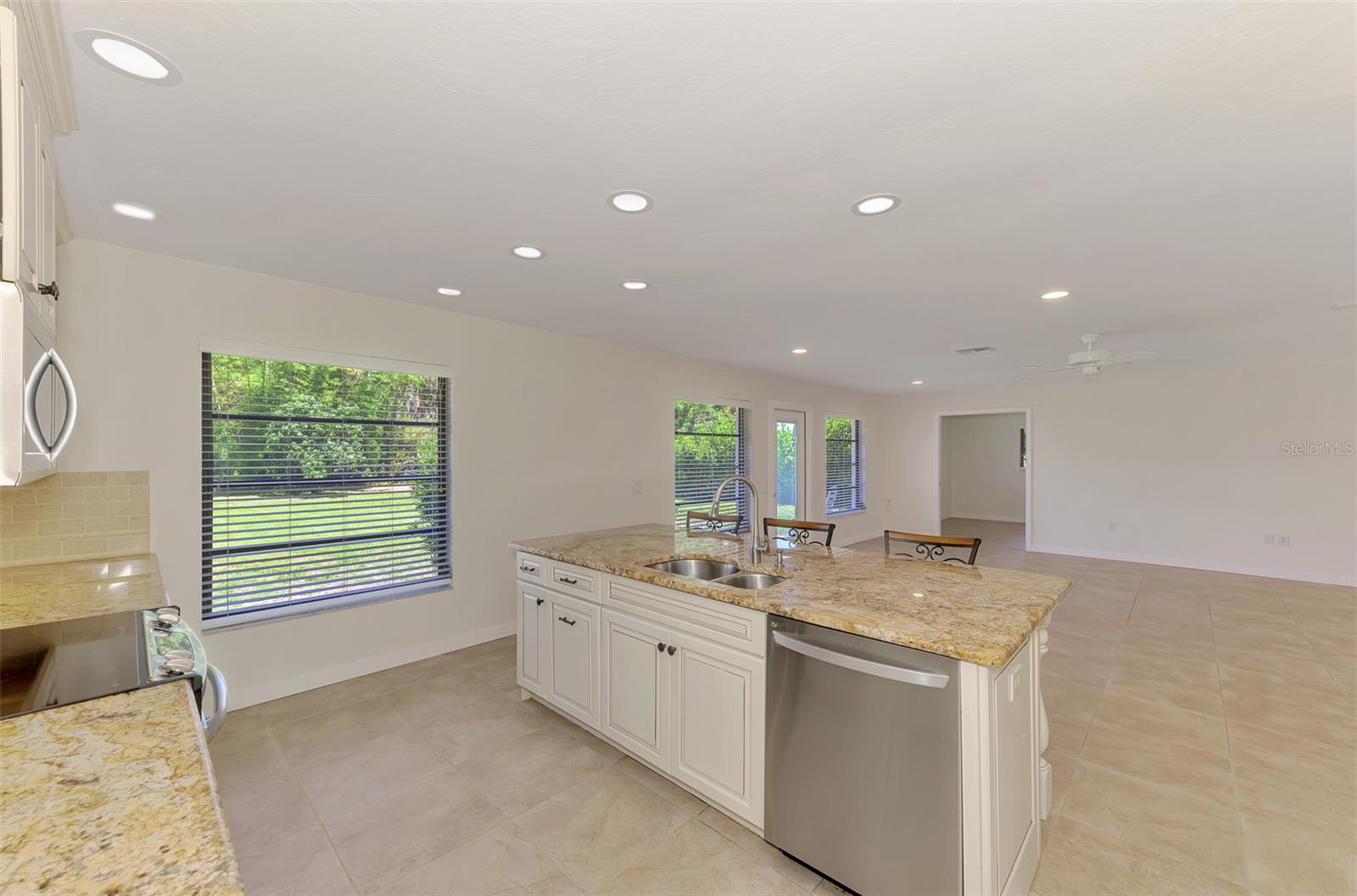 2340 PALMETTO ST, NOKOMIS, FL, 34275