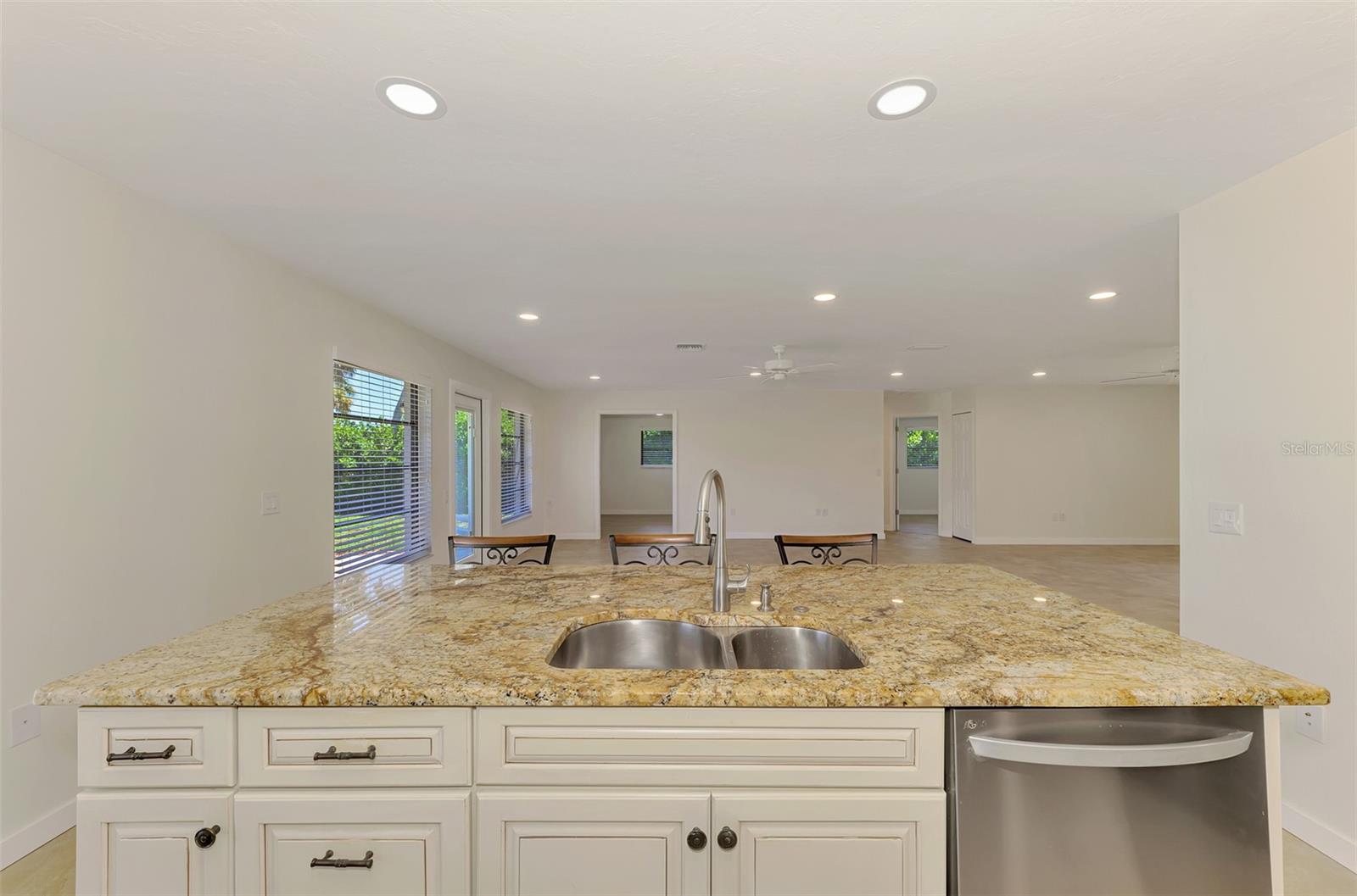2340 PALMETTO ST, NOKOMIS, FL, 34275
