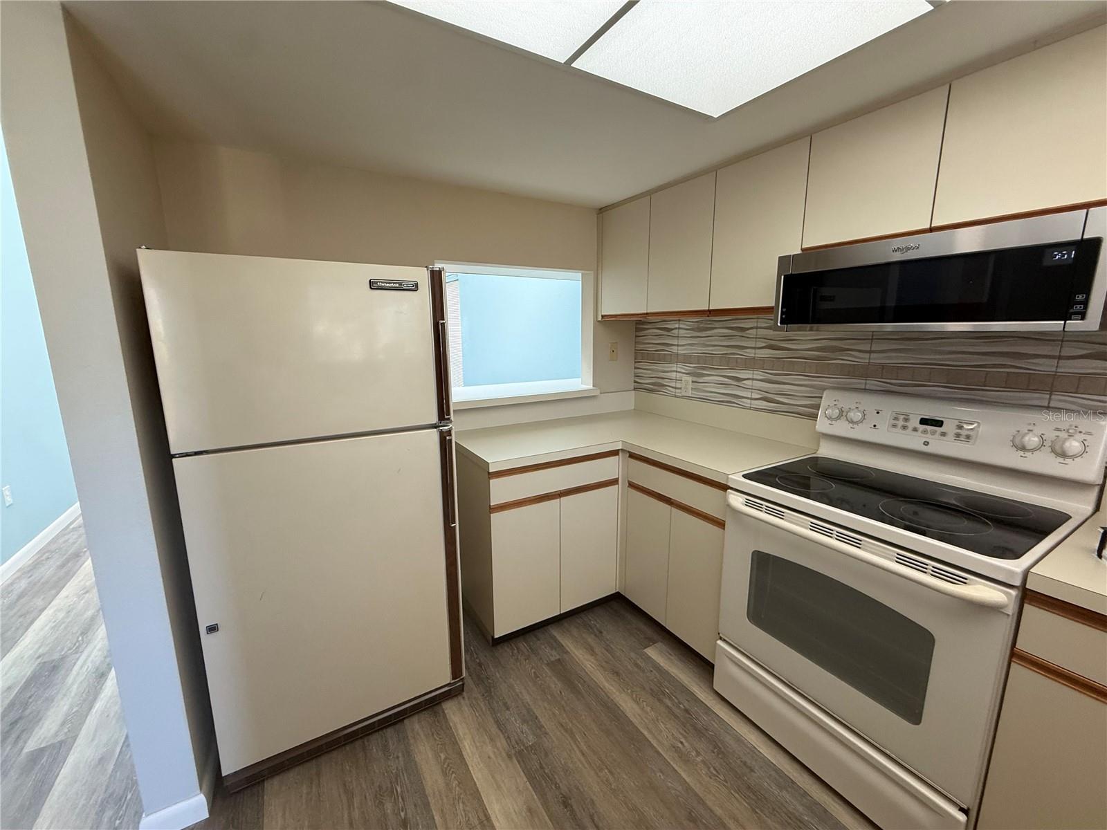 255 FENWICK DR #18, VENICE, FL, 34285