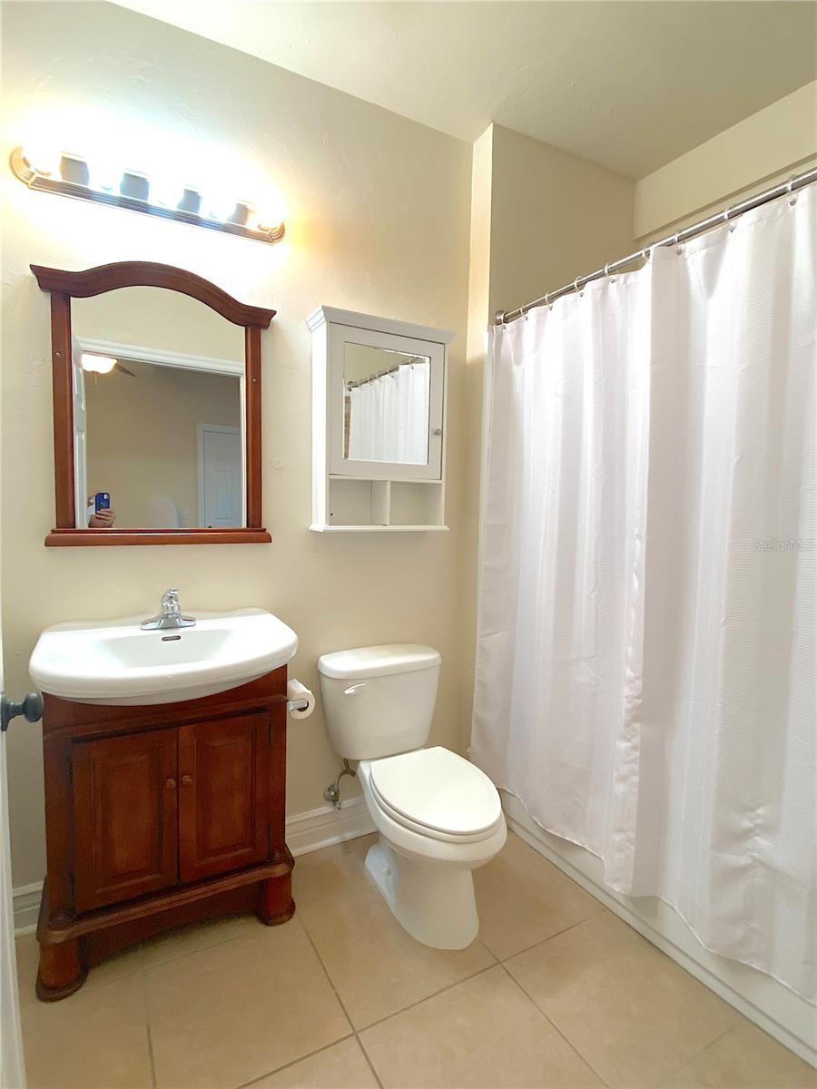 2060 NW 3RD AVE, GAINESVILLE, FL, 32607