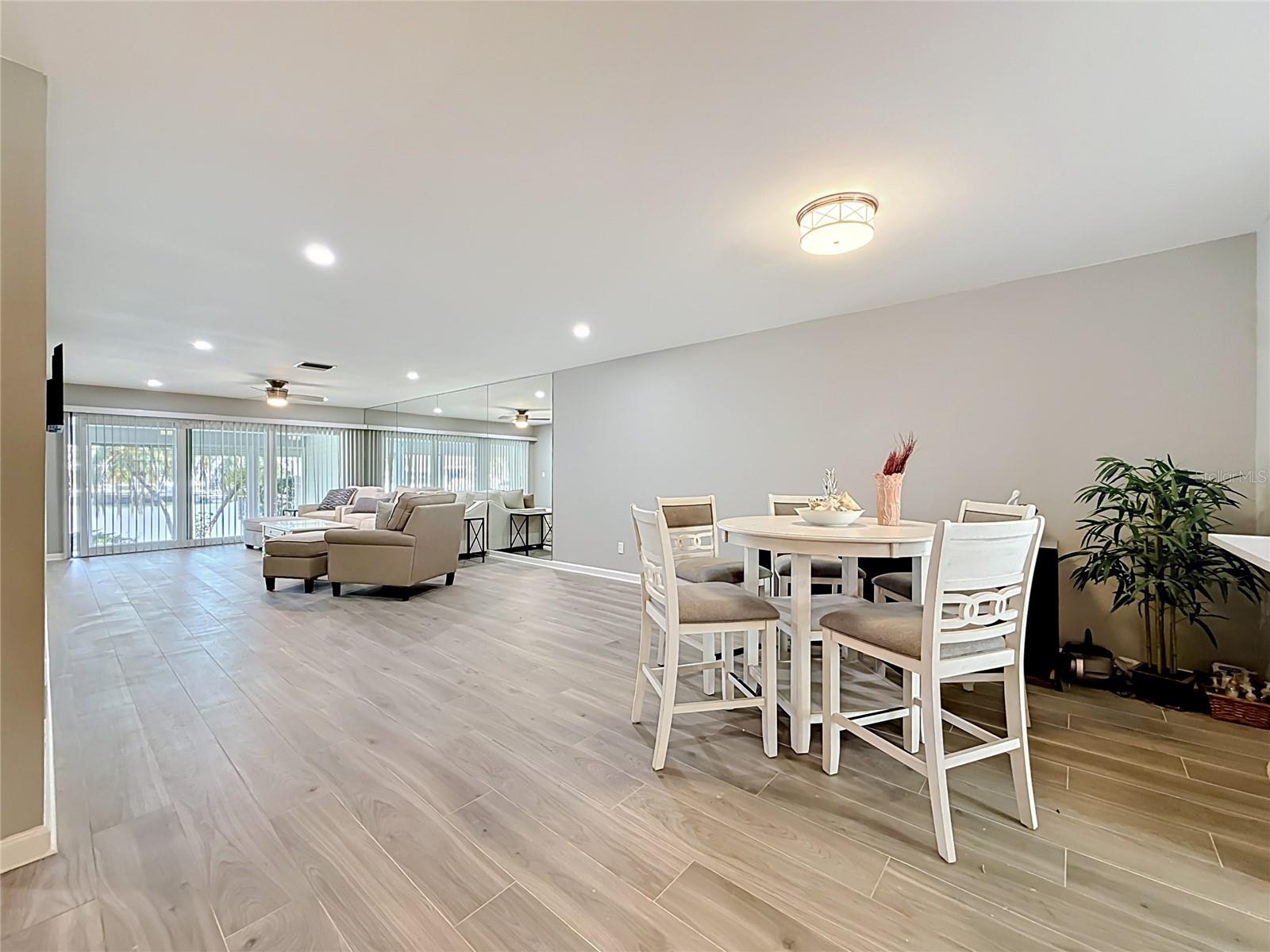355 BOCA CIEGA POINT BLVD #355, ST PETERSBURG, FL, 33708