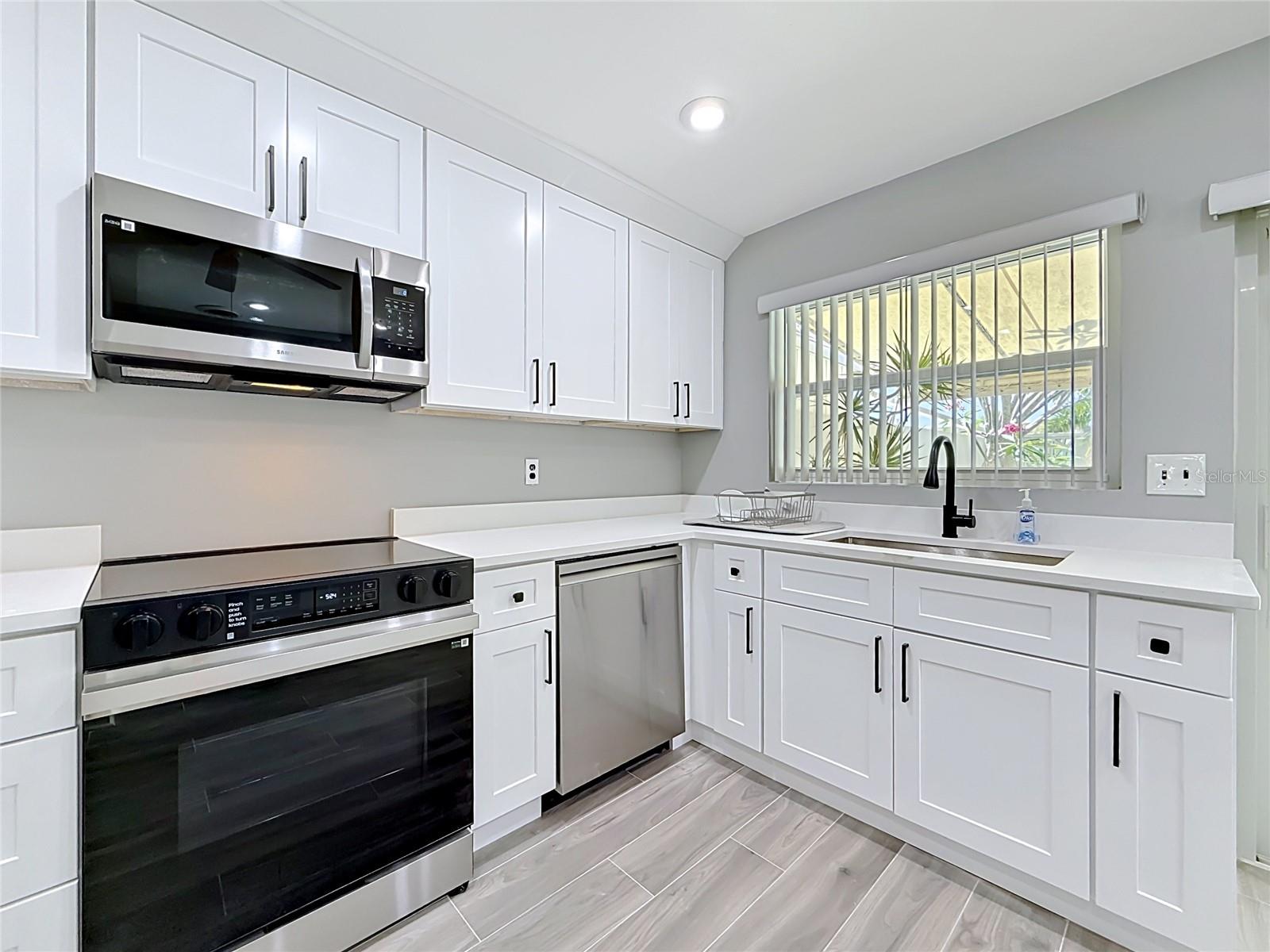 355 BOCA CIEGA POINT BLVD #355, ST PETERSBURG, FL, 33708