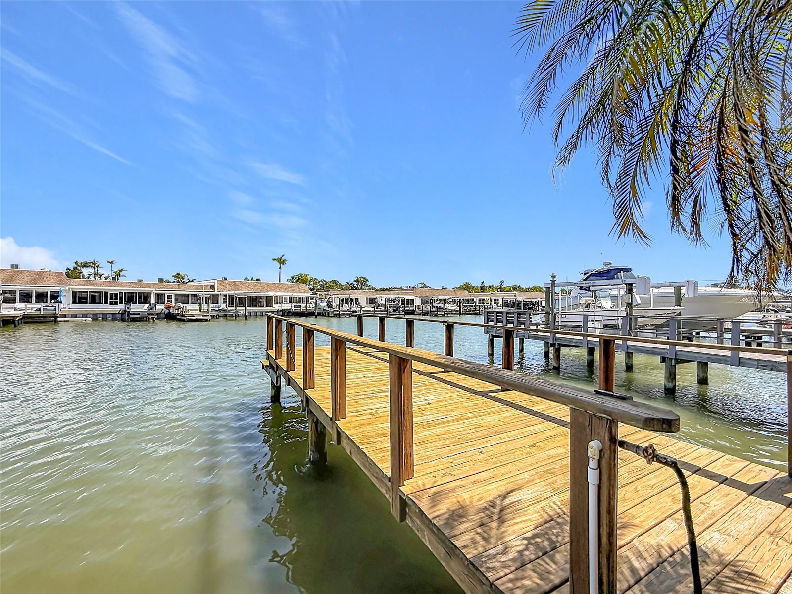 355 BOCA CIEGA POINT BLVD #355, ST PETERSBURG, FL, 33708