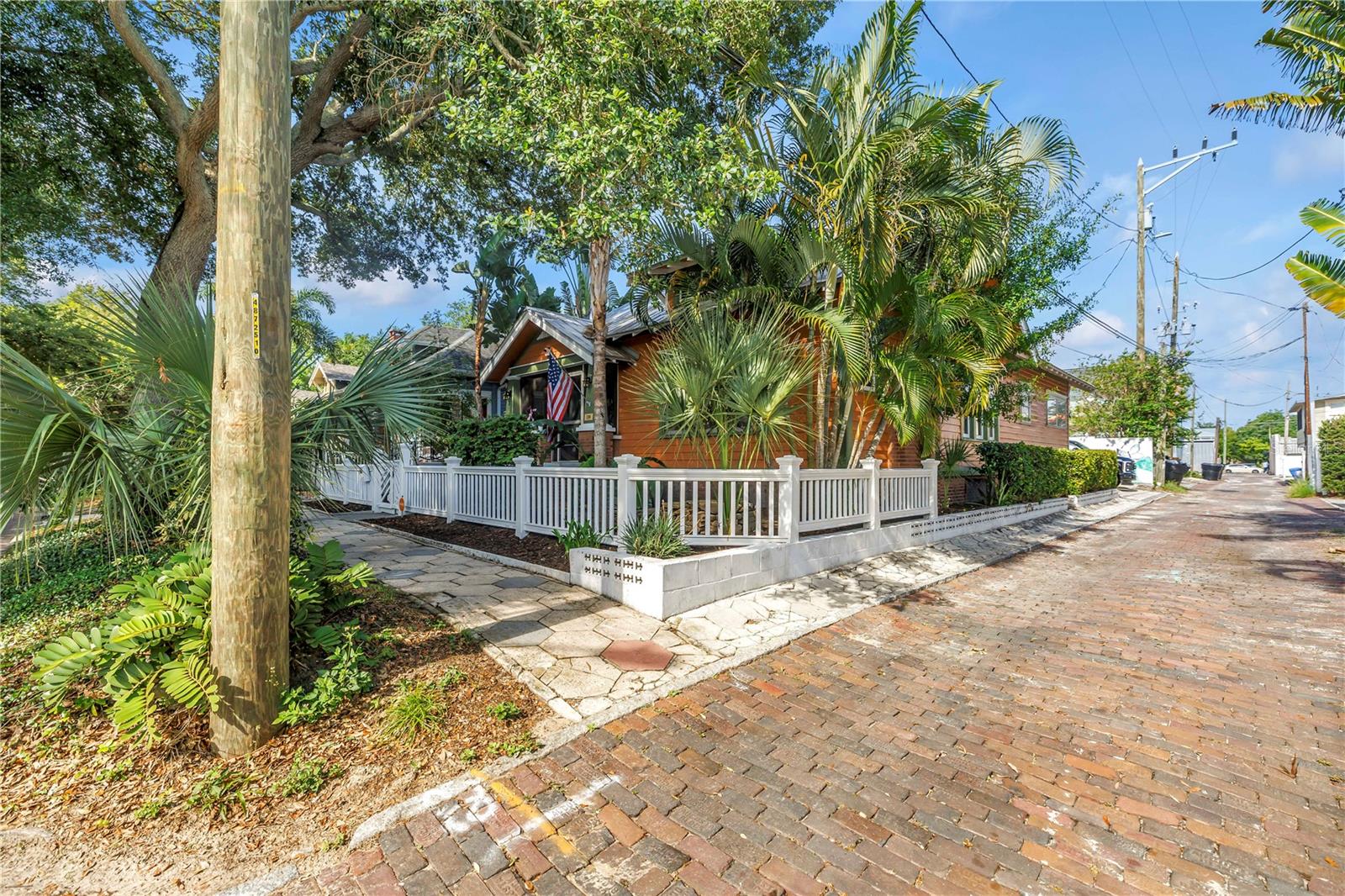 1114 3RD ST N, ST PETERSBURG, FL, 33701