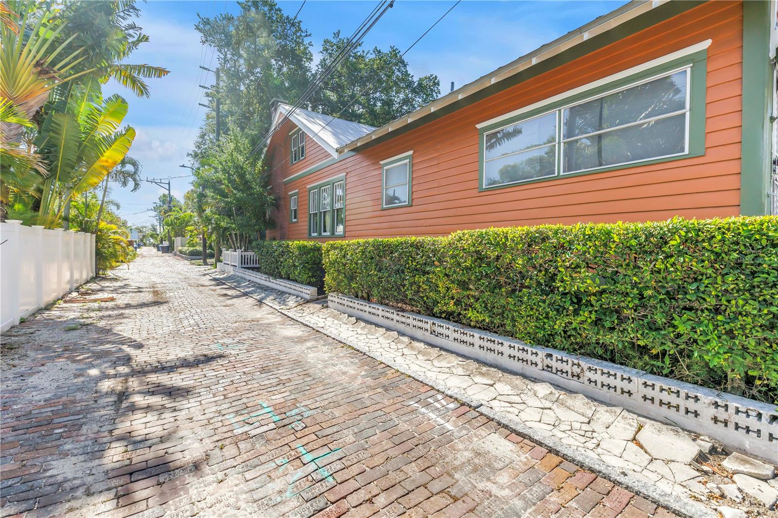 1114 3RD ST N, ST PETERSBURG, FL, 33701