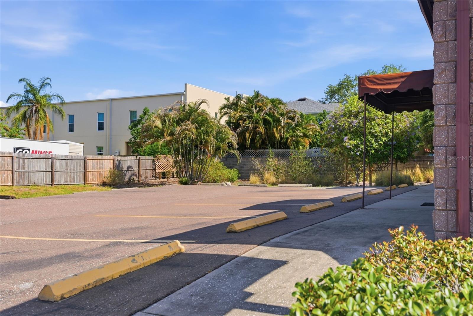 3233 W BAY TO BAY BLVD, TAMPA, FL, 33629
