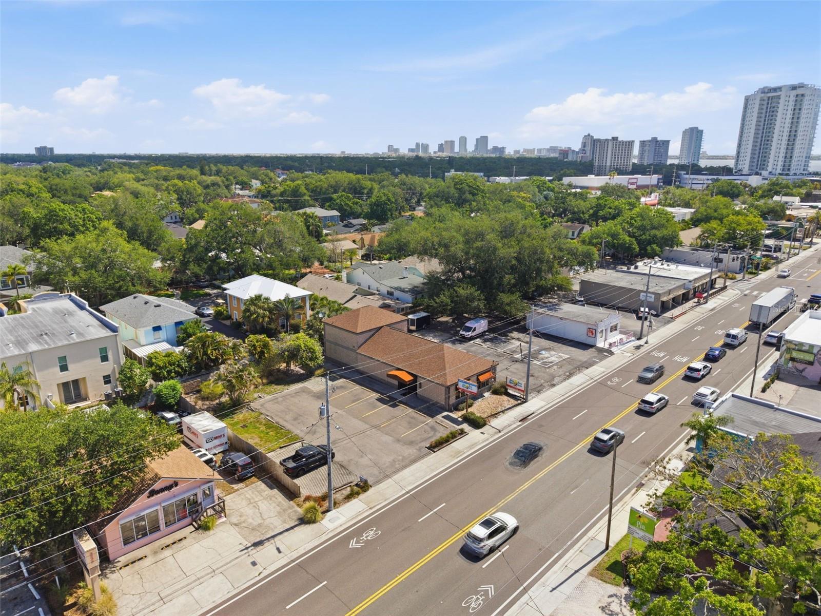 3233 W BAY TO BAY BLVD, TAMPA, FL, 33629