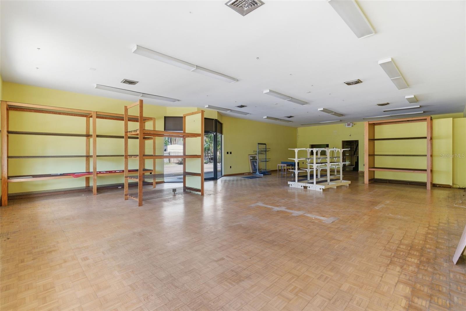 3233 W BAY TO BAY BLVD, TAMPA, FL, 33629