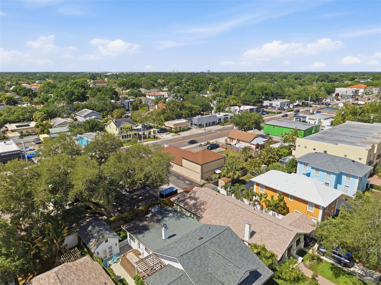 3233 W BAY TO BAY BLVD, TAMPA, FL, 33629