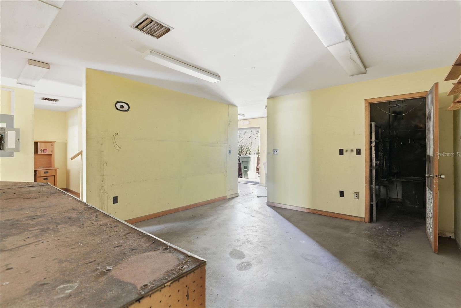 3233 W BAY TO BAY BLVD, TAMPA, FL, 33629