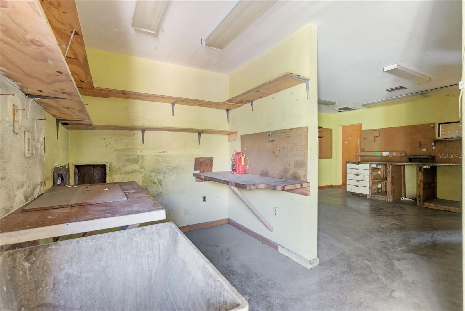 3233 W BAY TO BAY BLVD, TAMPA, FL, 33629