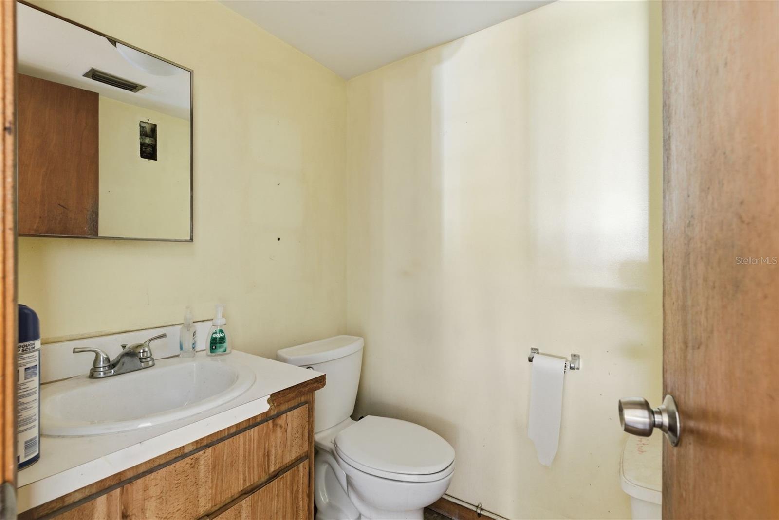 3233 W BAY TO BAY BLVD, TAMPA, FL, 33629
