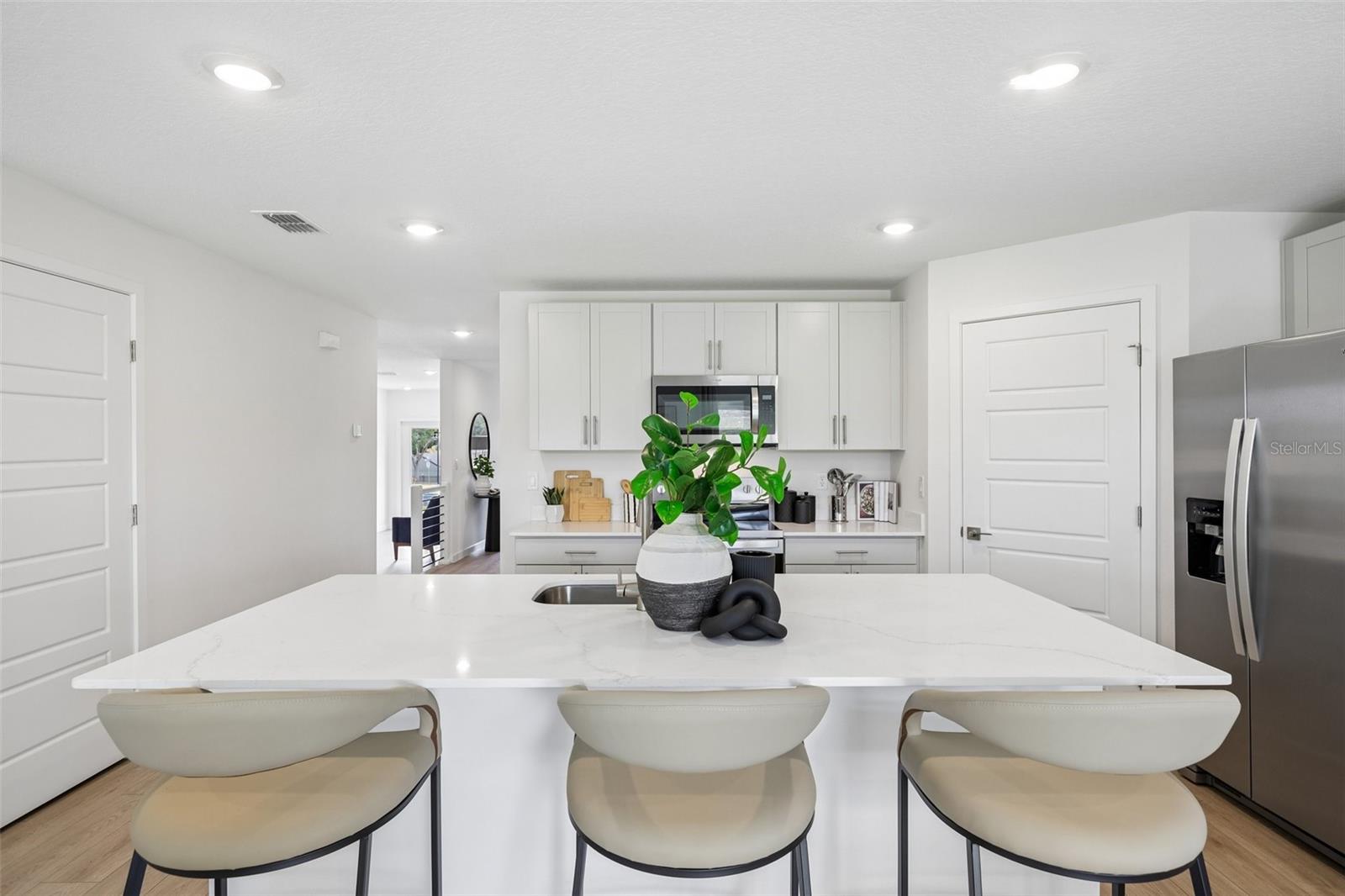 223 SKYFIELD CT, LADY LAKE, FL, 32159