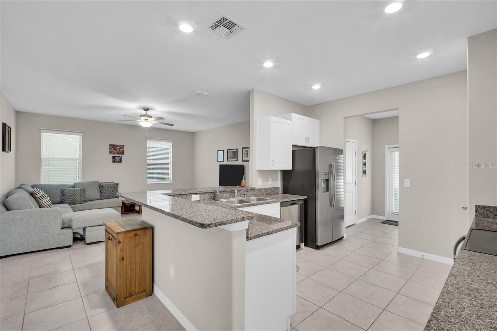 9579 FLOURISH DR, LAND O LAKES, FL, 34637