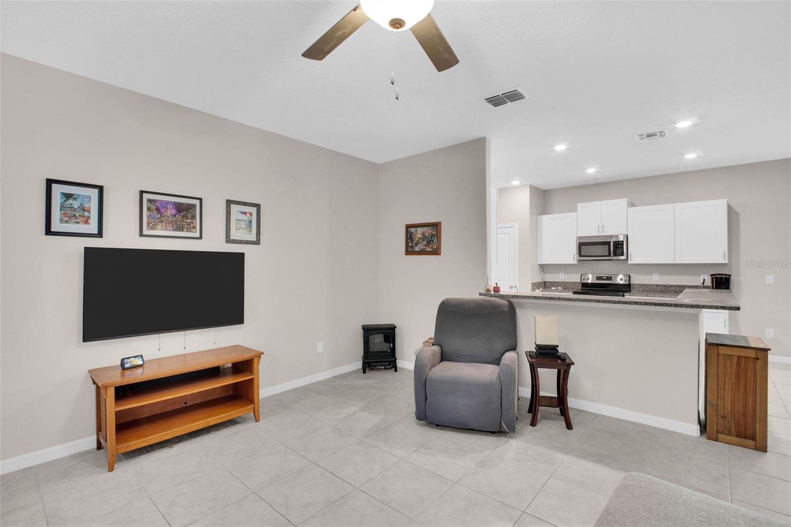 9579 FLOURISH DR, LAND O LAKES, FL, 34637