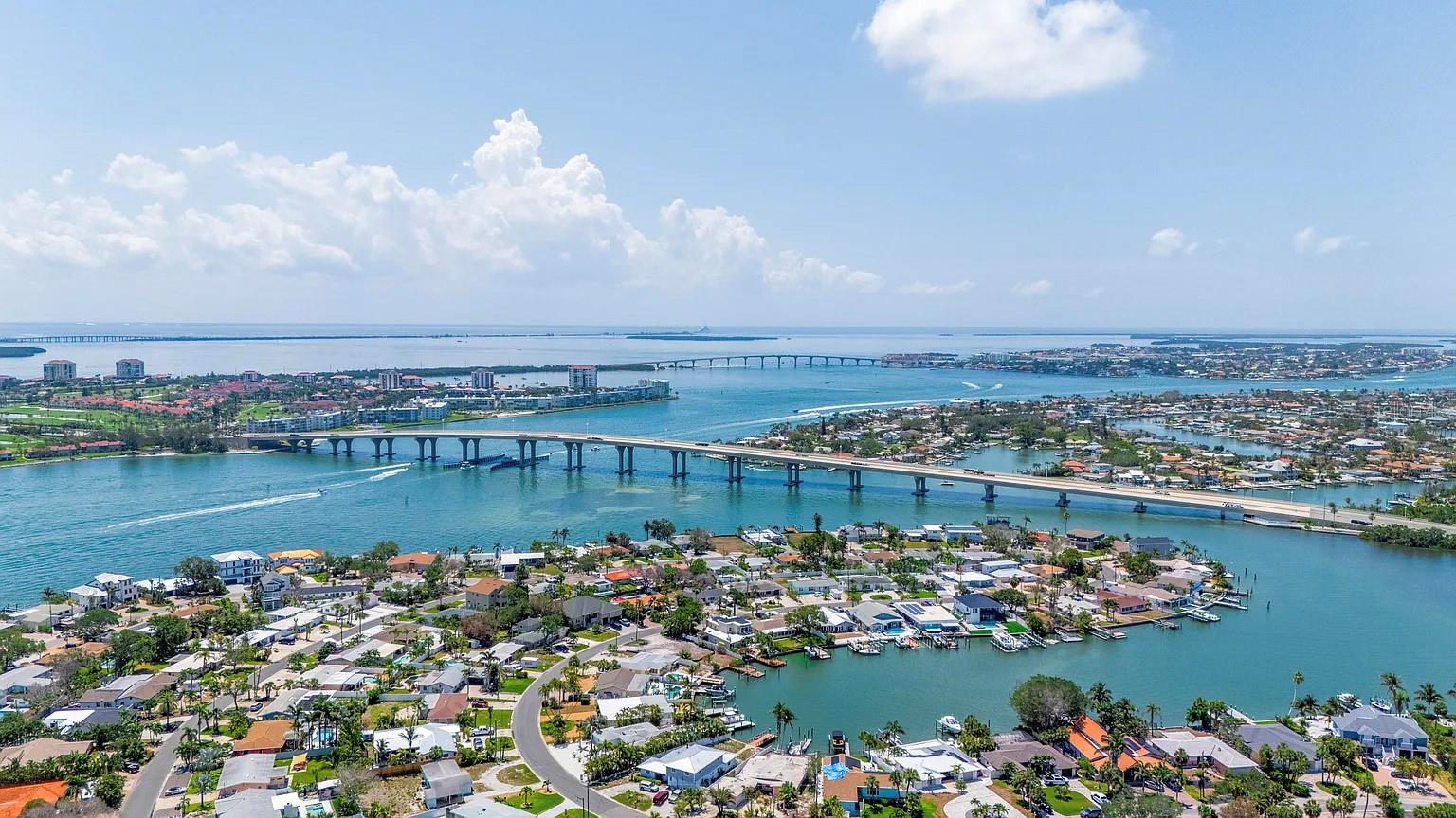 301 41ST AVE, ST PETE BEACH, FL, 33706