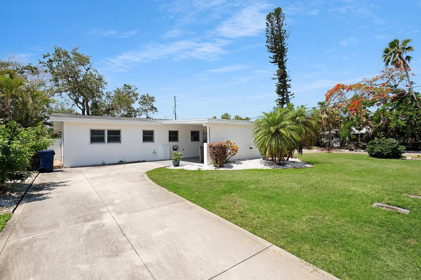 301 41ST AVE, ST PETE BEACH, FL, 33706