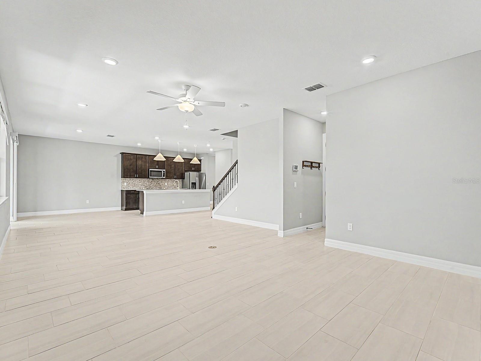 9475 IBIS GROVE BLVD, WESLEY CHAPEL, FL, 33545