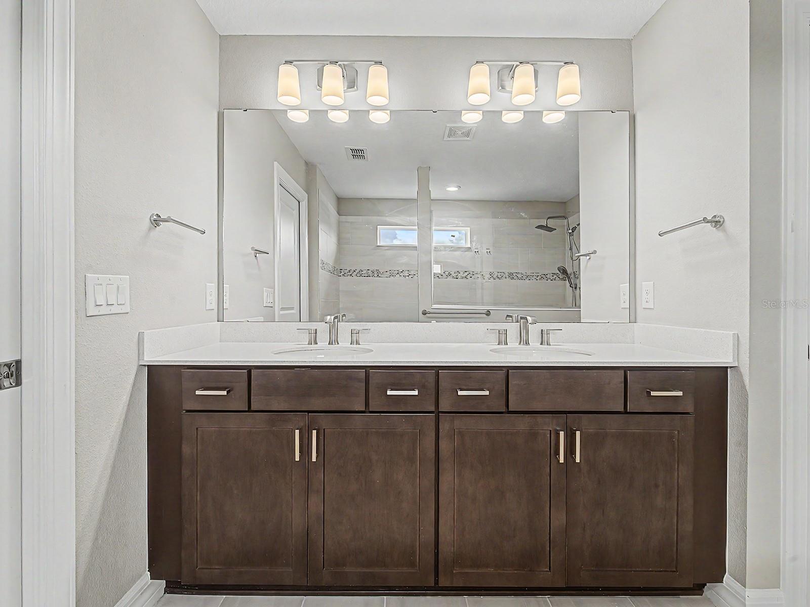 9475 IBIS GROVE BLVD, WESLEY CHAPEL, FL, 33545