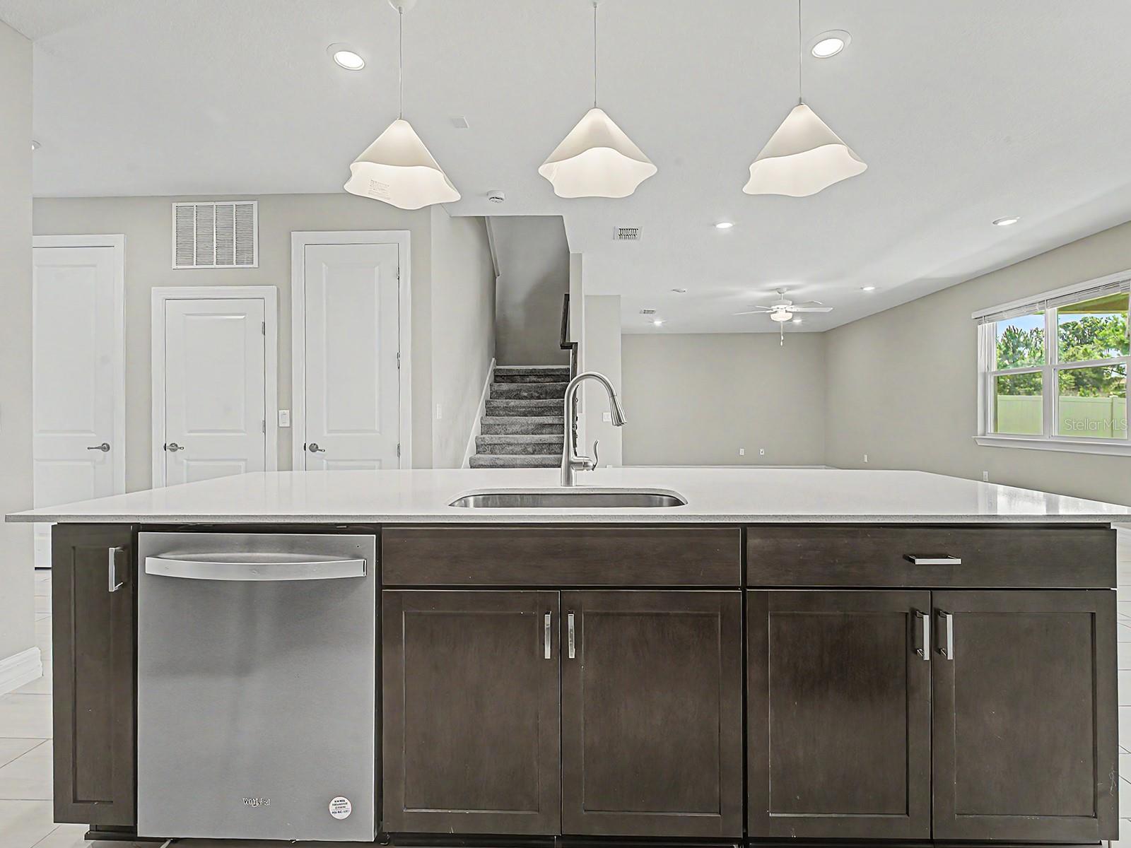 9475 IBIS GROVE BLVD, WESLEY CHAPEL, FL, 33545