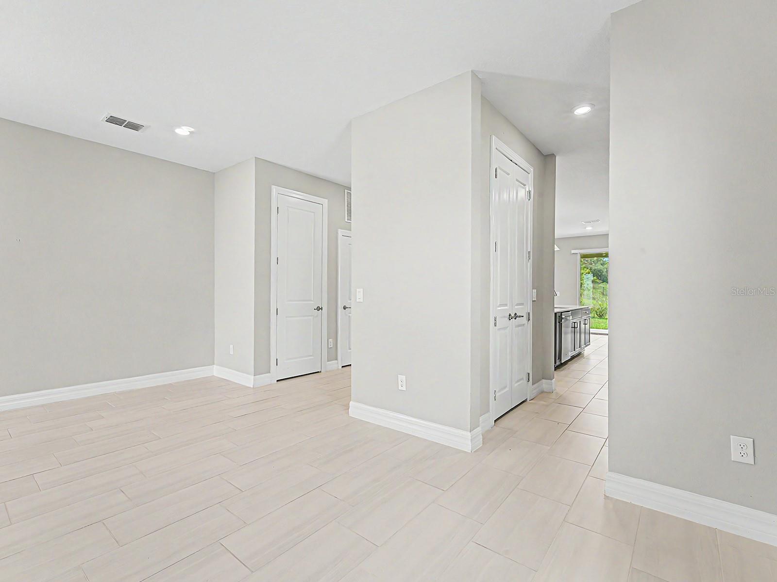 9475 IBIS GROVE BLVD, WESLEY CHAPEL, FL, 33545