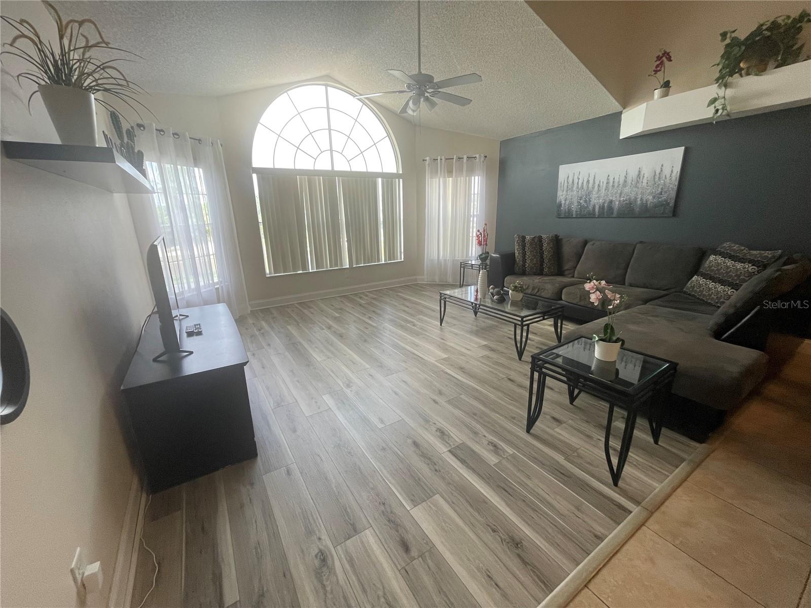 2747 N POINCIANA BLVD #10, KISSIMMEE, FL, 34746