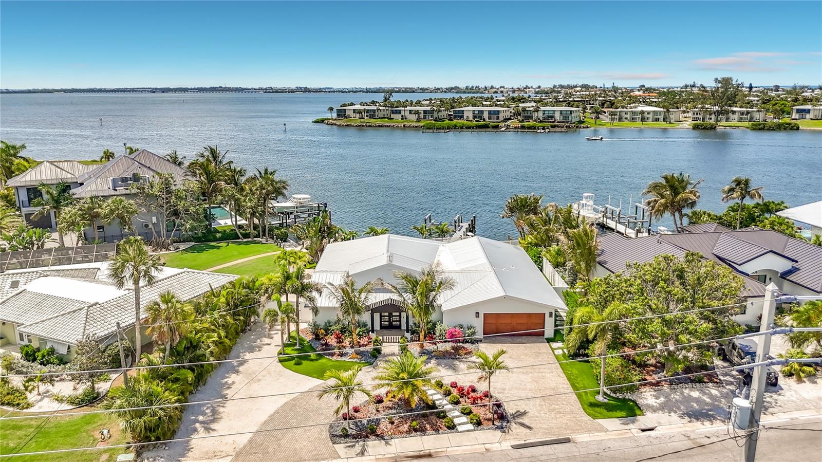 605 KEY ROYALE DR, BRADENTON BEACH, FL, 34217